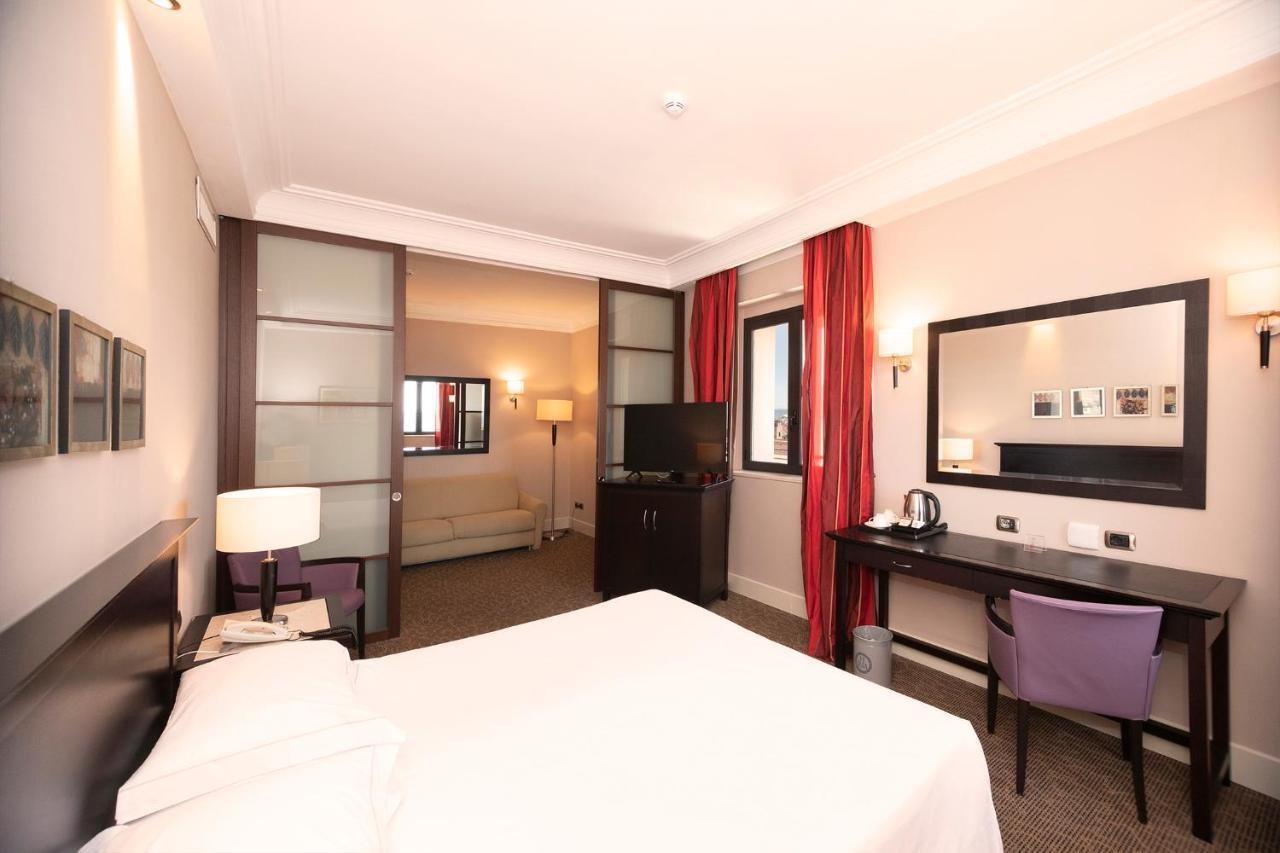 Hotel Regina Margherita 4*